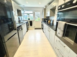 MEDE WAY - click for photo gallery